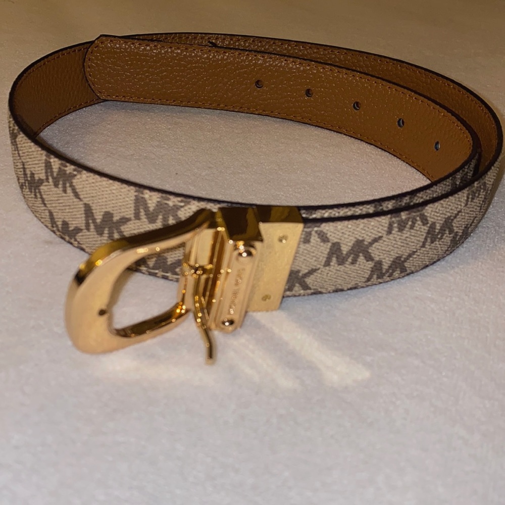 Michael Kors belt